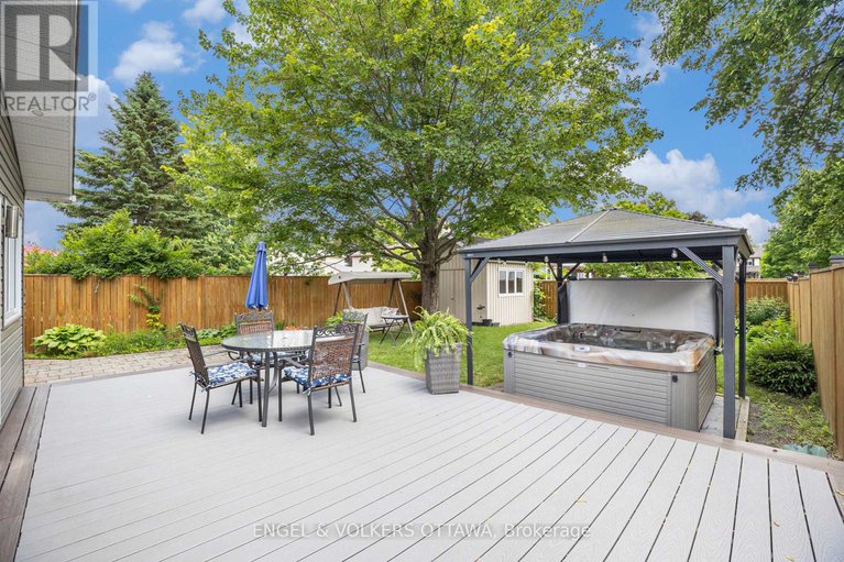 28490316/430-duvernay-drive/queenswood-heights-south/ottawa/ontario/K1E2N8_20