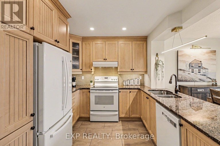 29680909/4303-sunwood-crescent/carson-grove/ottawa/ontario/K1J1B8_14