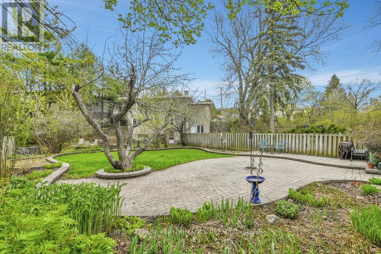 28274254/2043-riverside-drive/faircrest-heights/ottawa/ontario/K1H7X1_32