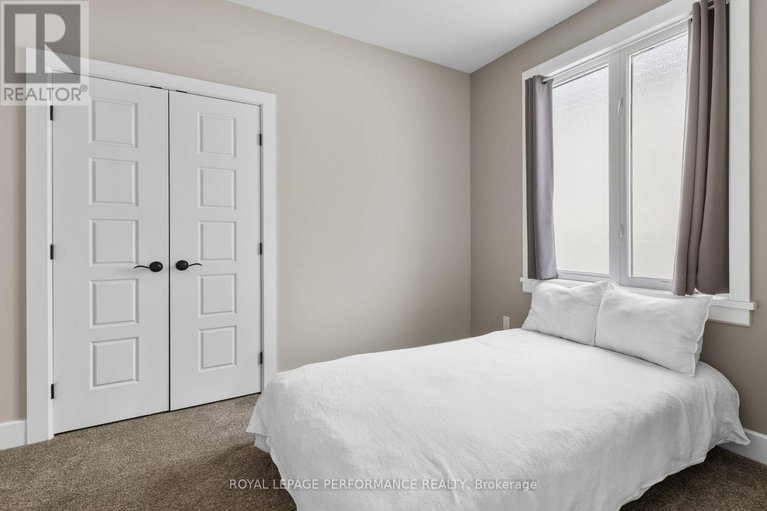 29486299/597-robert-hill-street/almonte/mississippi-mills/ontario/K0A1A0_22