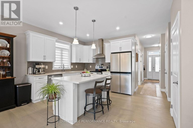 29626647/42-forrester-way/long-sault/south-stormont/ontario/K0C1P0_11