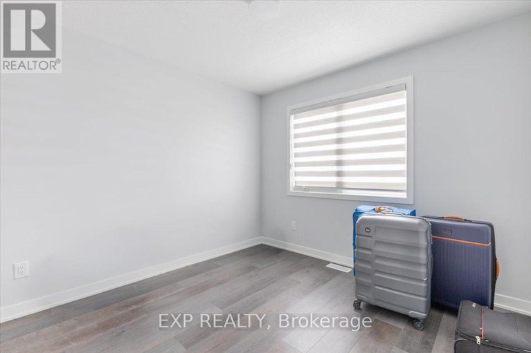 29581808/297-billrian-crescent/stittsville-north/ottawa/ontario/K2S3A6_15