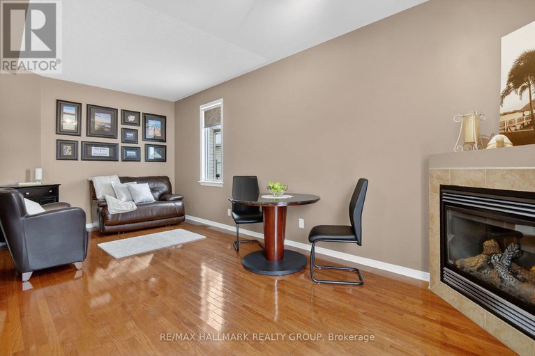 29279134/355-west-ridge-drive/stittsville-south/ottawa/ontario/K2S2G8_8