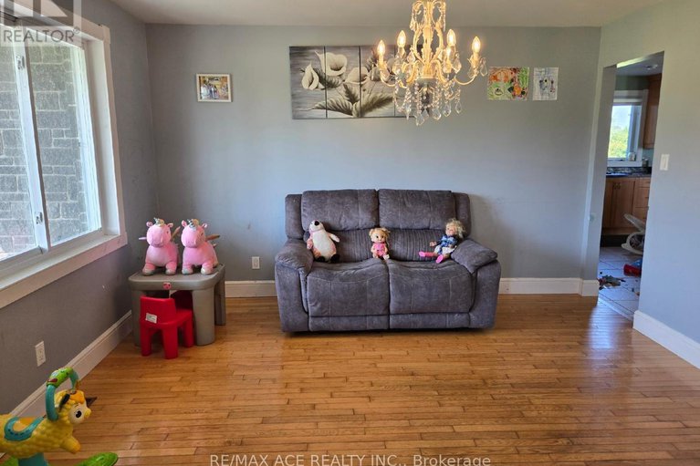 28545580/13981-anderson-road/morrisburg/south-dundas/ontario/K0C1X0_8