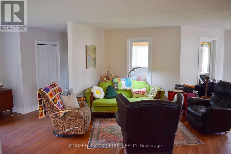 29671048/8224-county-15-road/augusta-twp/augusta/ontario/K0G1R0_33