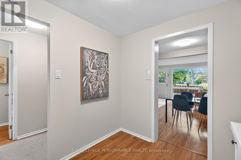 28986881/118-176-woodfield-drive/tanglewood/ottawa/ontario/K2G3W8_8
