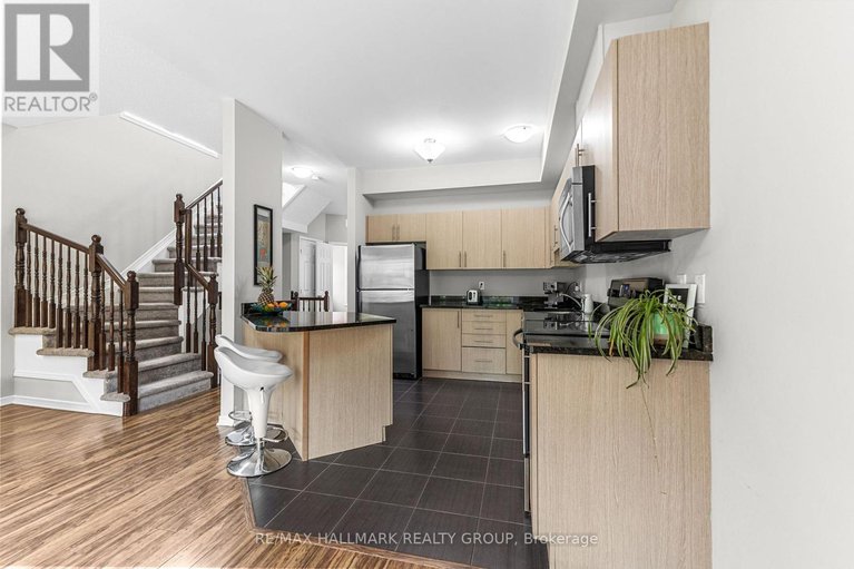 28512162/53-dundalk-private/stonebridge/ottawa/ontario/K2J0J5_9