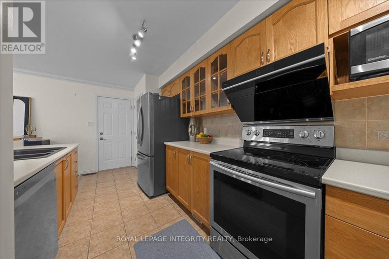 29623181/236-wabiskaw-private/stonebridge/ottawa/ontario/K2J0E5_10