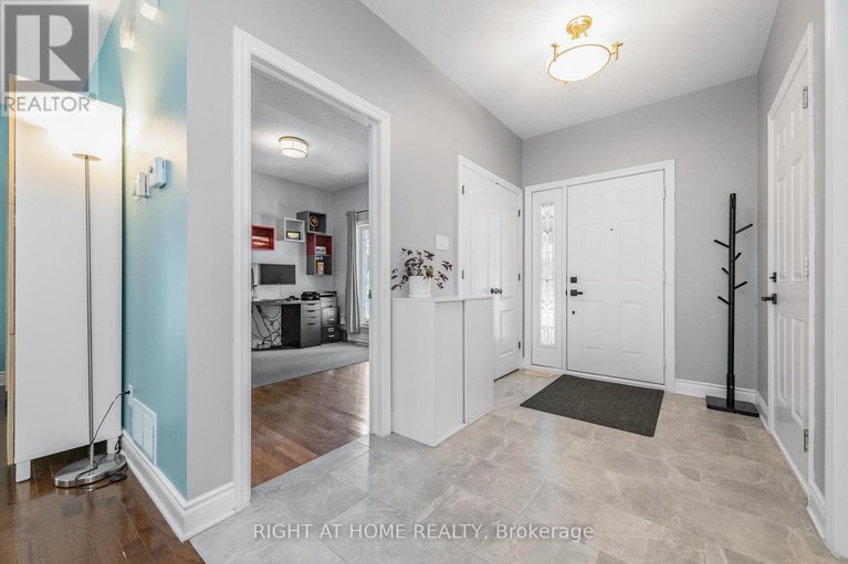 29369214/48-station-trail/village-of-russell/russell/ontario/K4R0A3_3