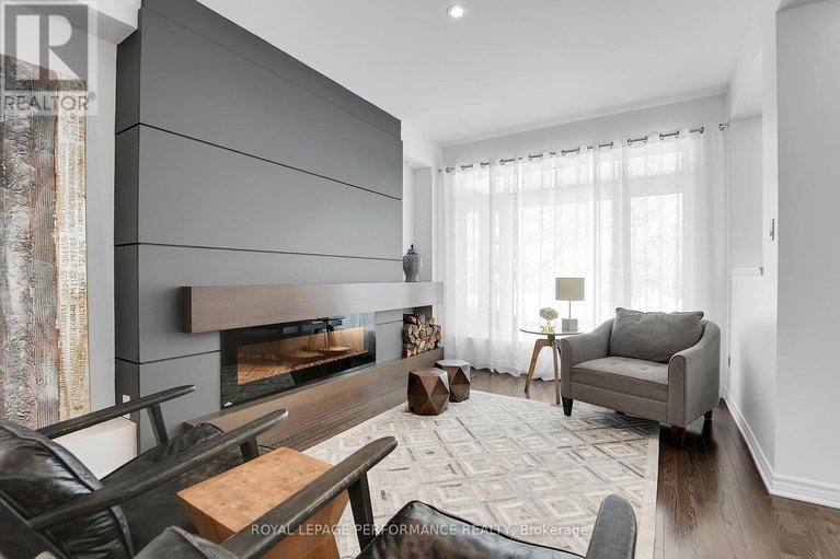 28147460/179-gracewood-crescent/blossom-parkkemp-parkfindlay-creek/ottawa/ontario/K1T0J3_2