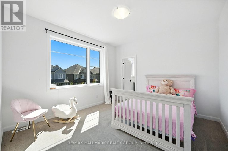 28632471/547-anchor-circle/mahogany-community/ottawa/ontario/K4M0N4_32