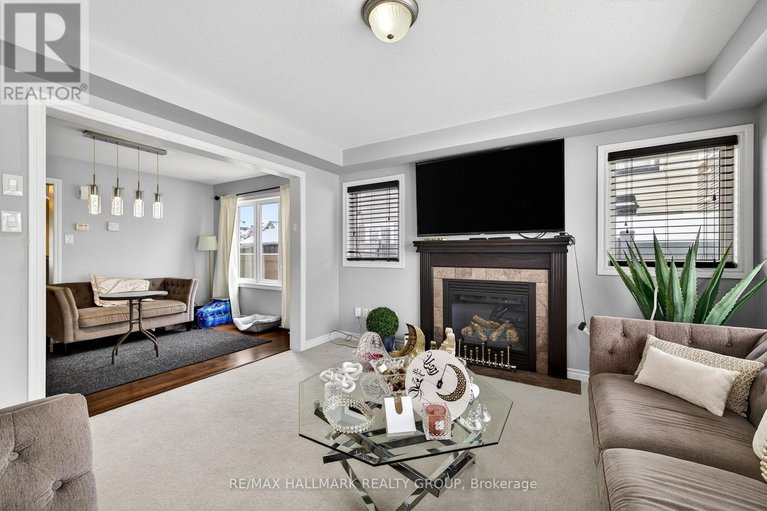 29495852/81-switch-grass-crescent/half-moon-bay/ottawa/ontario/K2J5Z3_7