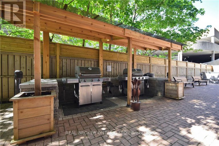 28357909/306-429-somerset-street-w/ottawa-centre/ottawa/ontario/K2P2P5_27