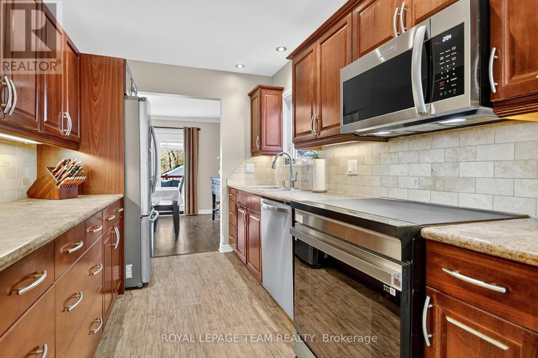 29052300/22-vesta-street/cedargrovefraserdale/ottawa/ontario/K2J3Y9_8