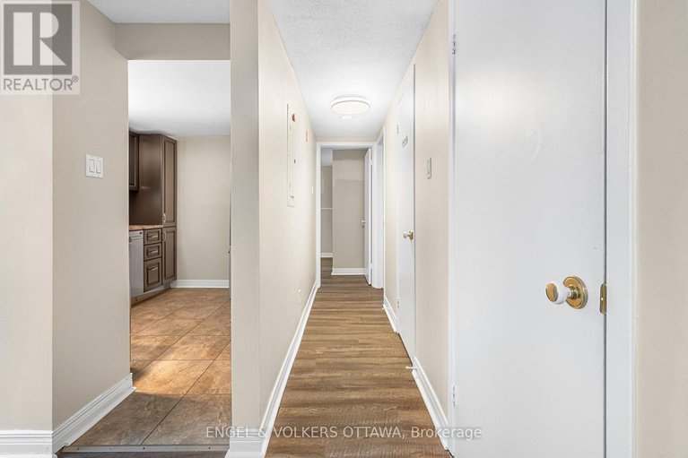 29231547/109-6532-bilberry-drive/orleans-wood/ottawa/ontario/K1C4N9_15