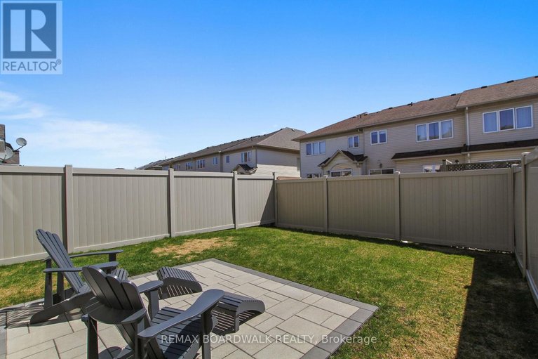 29665086/249-garrity-crescent/strandherd/ottawa/ontario/K2J3T6_26