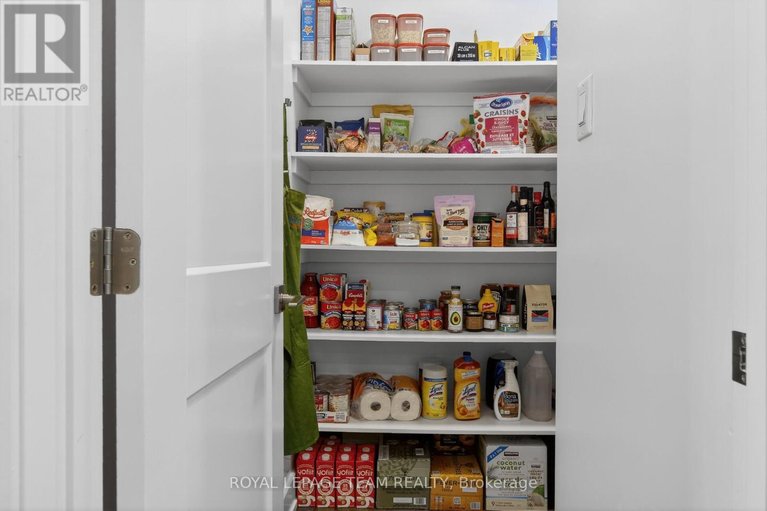 29592017/144-country-meadow-drive/huntley-ward-north-west/ottawa/ontario/K0A1L0_18