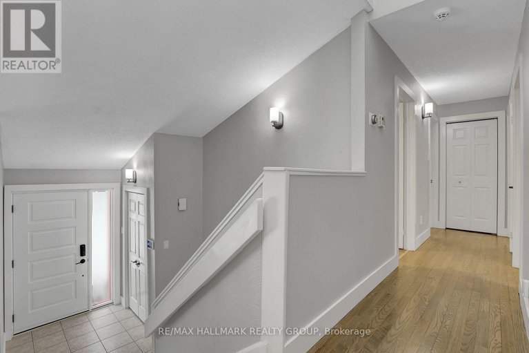 29496825/131-delaney-drive/huntley-ward-south-west/ottawa/ontario/K0A1L0_28