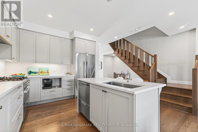 29416732/869-moses-tennisco-street/cfb-rockcliffe-and-area/ottawa/ontario/K1K5A2_9