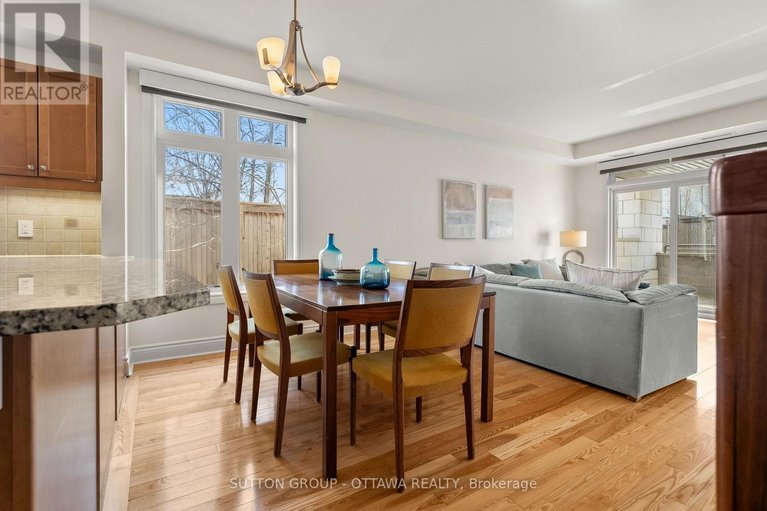 29458300/105-323-winona-avenue/westboro-south/ottawa/ontario/K1Z5H3_10