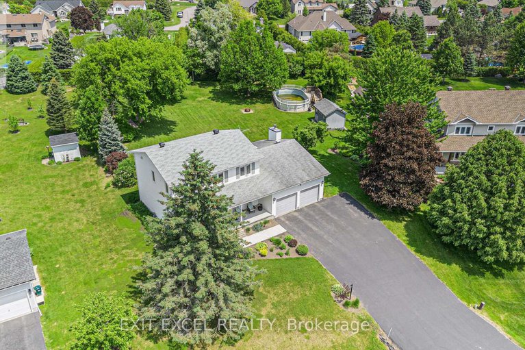 28425414/1551-stanleyfield-crescent/greely/ottawa/ontario/K4P1M7_30