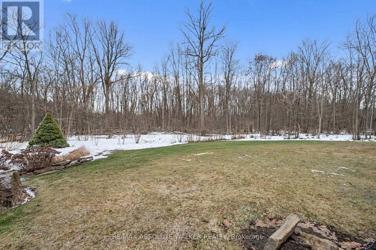 29487630/8134-adam-baker-way/osgoode-twp-north-of-reg-rd-6/ottawa/ontario/K0A2P0_45