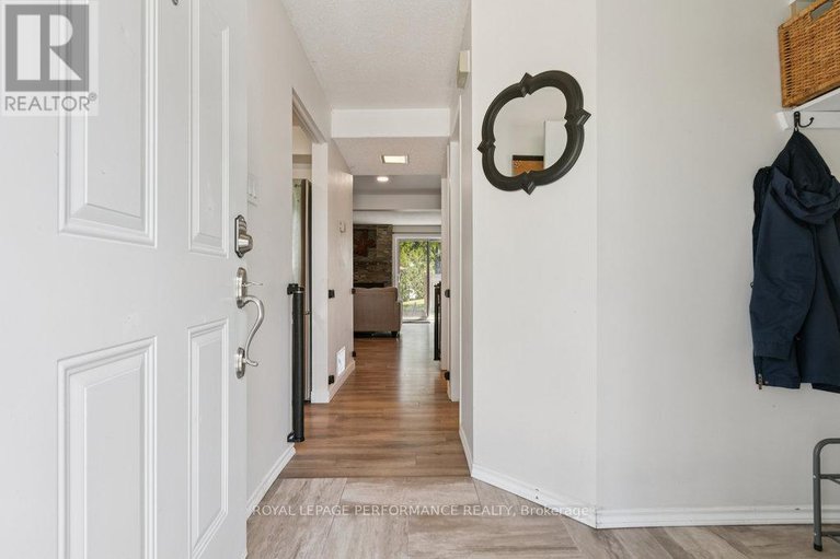 28575649/75-1646-du-sommet-place/chateauneuf/ottawa/ontario/K1C4Y9_3