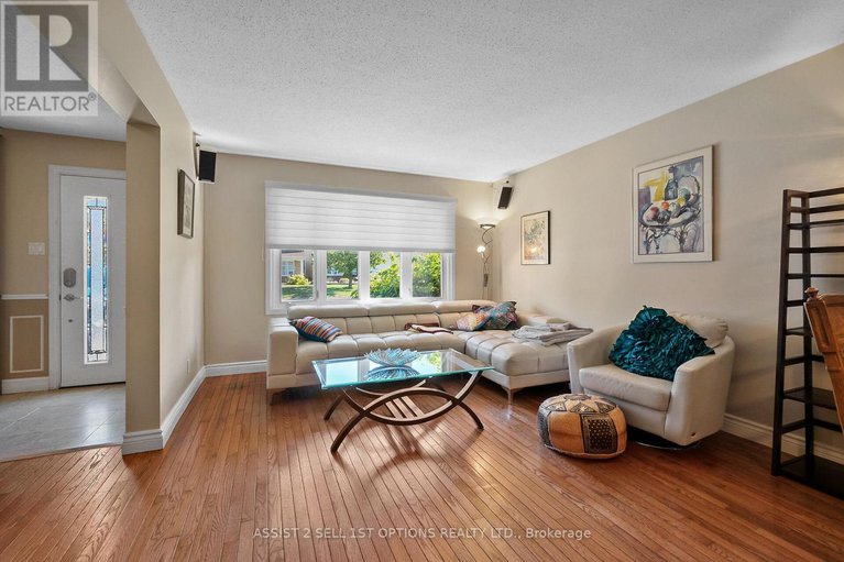 28876727/20-colfax-street/craig-henrywoodvale/ottawa/ontario/K2G0W5_4