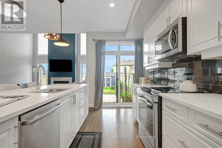 28755525/4949-abbott-street-e/emerald-meadowstrailwest/ottawa/ontario/K2S1E7_16