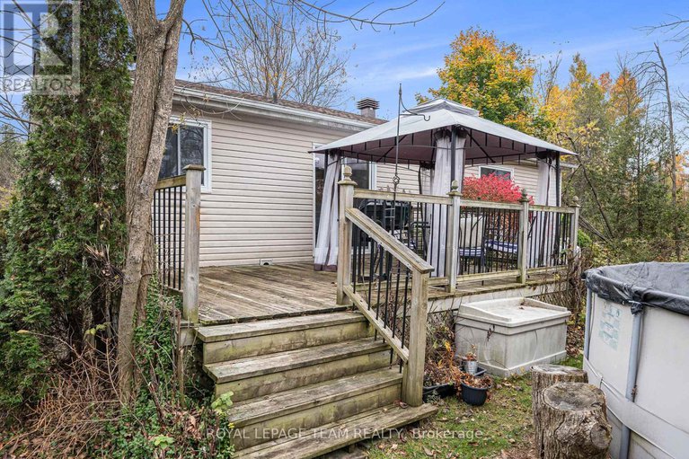 29038765/4-black-walnut-road/north-grenville-twp-kemptville-east/north-grenville/ontario/K0G1J0_26