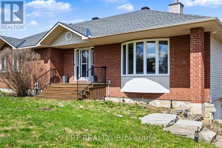 29665088/8297-nashdale-drive/osgoode-twp-north-of-reg-rd-6/ottawa/ontario/K0A2P0_4