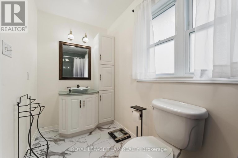 28512165/6351-st-louis-drive/hiawatha-parkconvent-glen/ottawa/ontario/K1C2X9_33