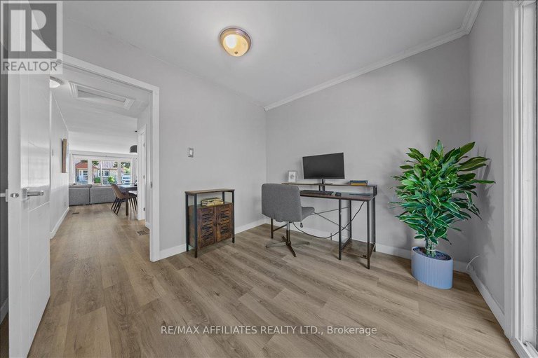 28869216/381-spartan-avenue/vanier/ottawa/ontario/K1K1J6_16