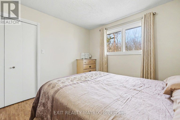 29597745/60-charles-street/north-stormont-finch-twp/north-stormont/ontario/K0A1R0_18