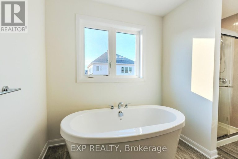 28597121/818-cappamore-drive/half-moon-bay/ottawa/ontario/K2J6V6_37