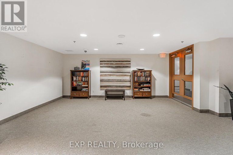 28966376/2606-242-rideau-street/sandy-hill/ottawa/ontario/K1N0B7_23