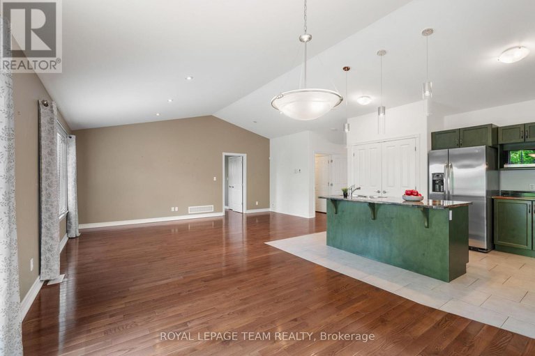 28376742/29-westerra-way/kemptville/north-grenville/ontario/K0G1J0_16