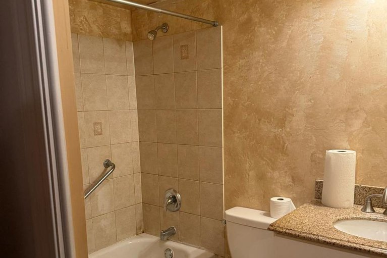 29142160/204-158b-mcarthur-avenue/vanier/ottawa/ontario/K1L8C9_11