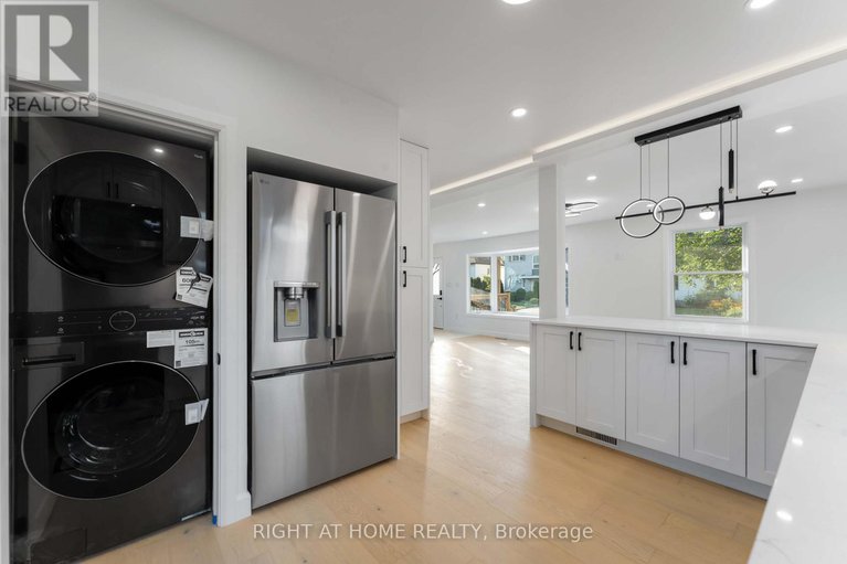 29309967/2700-priscilla-street/britannia/ottawa/ontario/K2B7E2_16