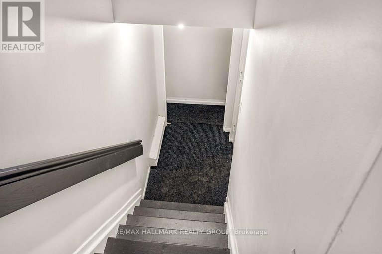 28556147/4-1-timberview-way/westcliffe-estates/ottawa/ontario/K2H9M7_41