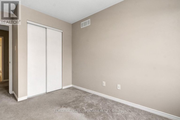 29501569/381-sweetflag-street/longfields/ottawa/ontario/K2J5Y7_33