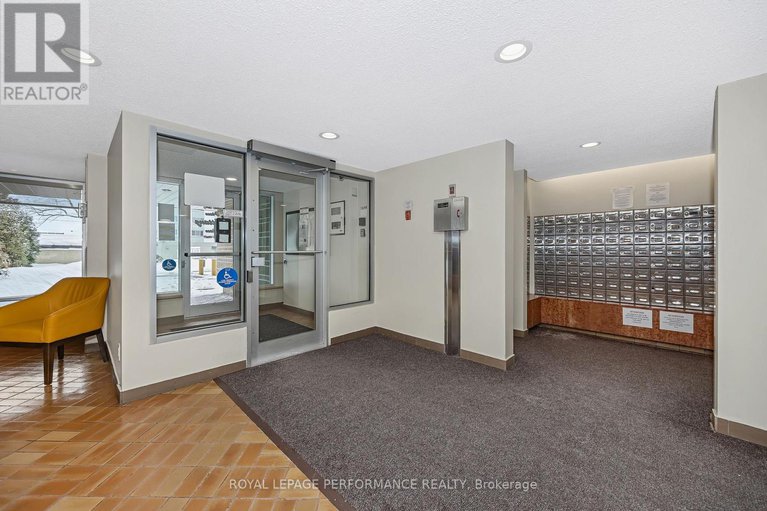 29274551/303-555-brittany-drive/viscount-alexander-park/ottawa/ontario/K1K4C5_5