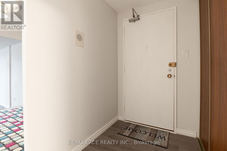 29252814/1506-1171-ambleside-drive/woodroffe/ottawa/ontario/K2B8E1_4