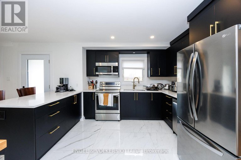28559940/2204-utah-street/alta-vista/ottawa/ontario/K1H7W8_18