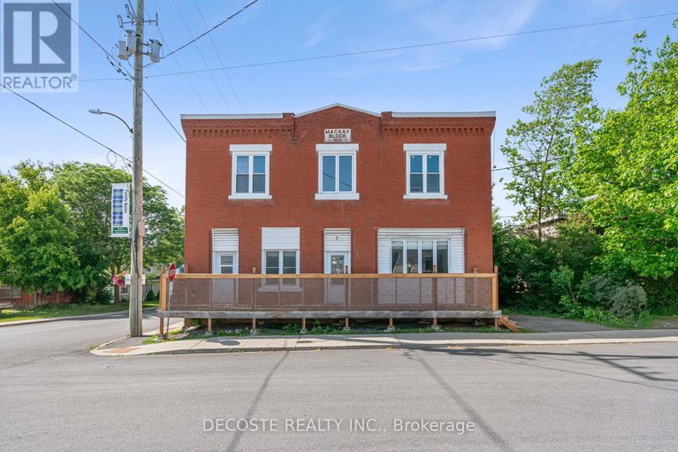 28507209/1-mechanic-street-e/maxville/north-glengarry/ontario/K0C1T0_1