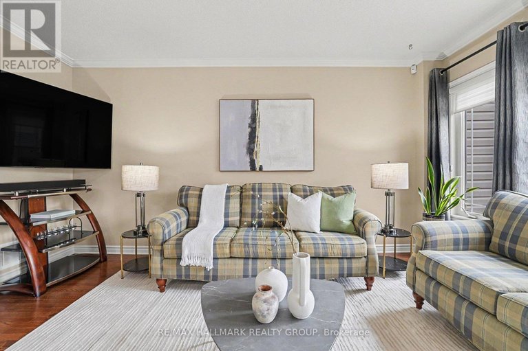 29687151/217-gossamer-street/mer-bleuebradley-estatesanderson-park/ottawa/ontario/K1W0B9_14