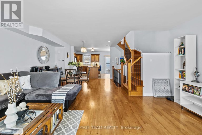 28493803/125-brilia-private/beacon-hill-south/ottawa/ontario/K1J0B7_9