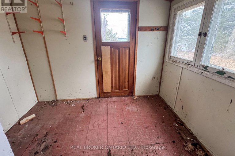 28211239/101-fairclough-island/drummondnorth-elmsley-north-elmsley-twp/drummondnorth-elmsley/ontario/K7H3C7_40