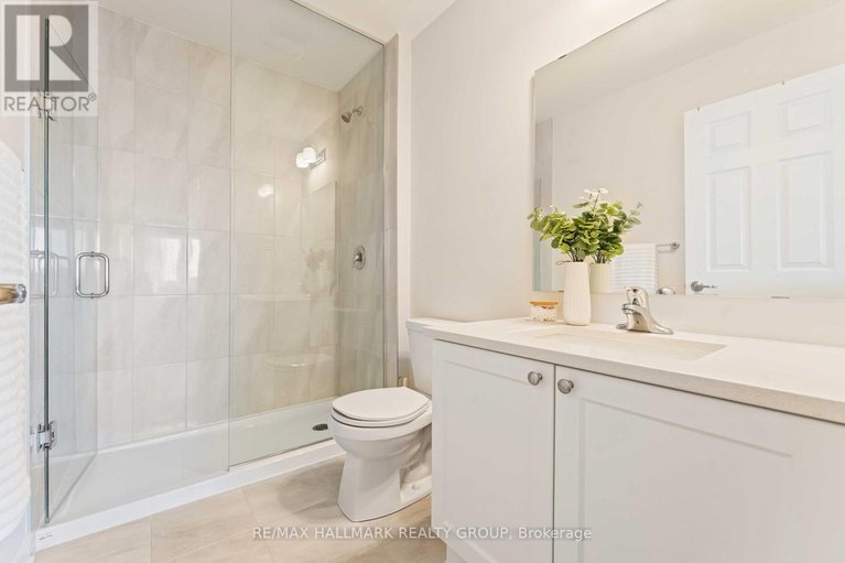 29126809/629-quilter-row/goulbourn-twp-from-franktown-rdsouth-to-rideau/ottawa/ontario/K0A2Z0_17