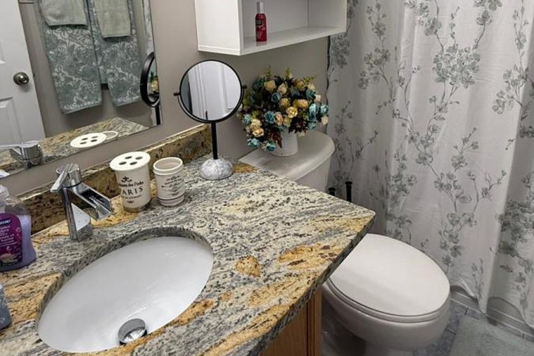 29071252/192-felicity-crescent/mer-bleuebradley-estatesanderson-park/ottawa/ontario/K1W0C2_16